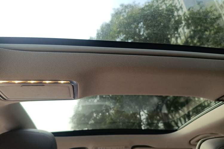 Used Mercedes-Benz E-Class 2019 Restyled E 300 L Sporty and Stylish Edition
