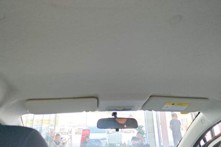 Used CHANGAN Benni E-Star 2022 Qingxin Edition Colorful Model Lithium-NMC Headliner