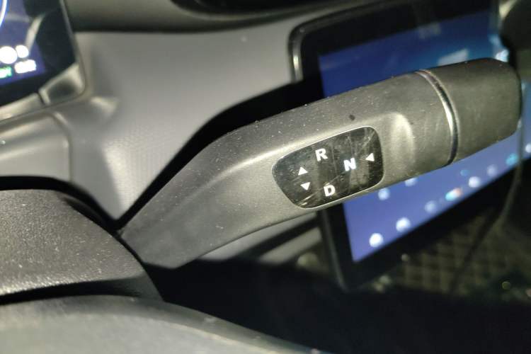 Used Leapmotor T03 2021 400 Luxury Pro Edition Gear Lever