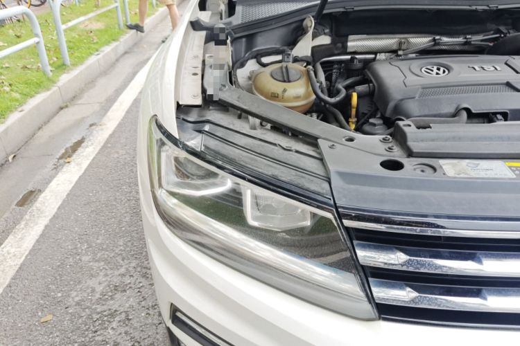 Used Volkswagen Tiguan L 2017 330TSI Automatic Two-Wheel Drive Flagship Edition Right Front Headlight