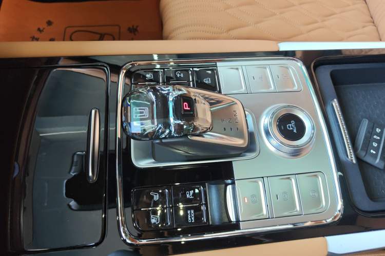 Used Tank 500 New Energy 2024 Hi4-T Gear Lever