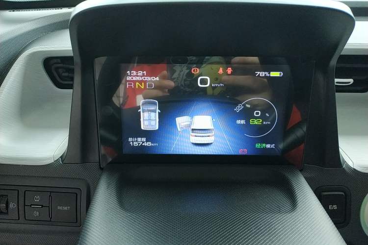 Used Wuling Hongguang MINIEV 2022 Macaron Fashion Edition Lithium-Nickel-Cobalt-Alpha-oxide