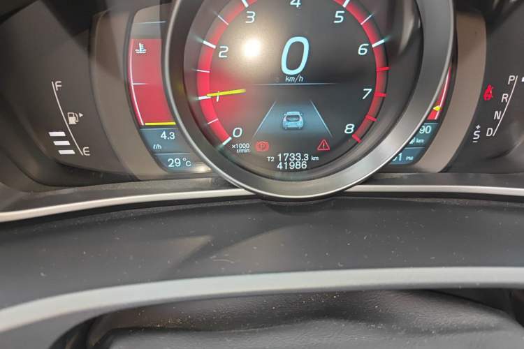 Used Volvo V40 2013 2.0T Zhiya Edition