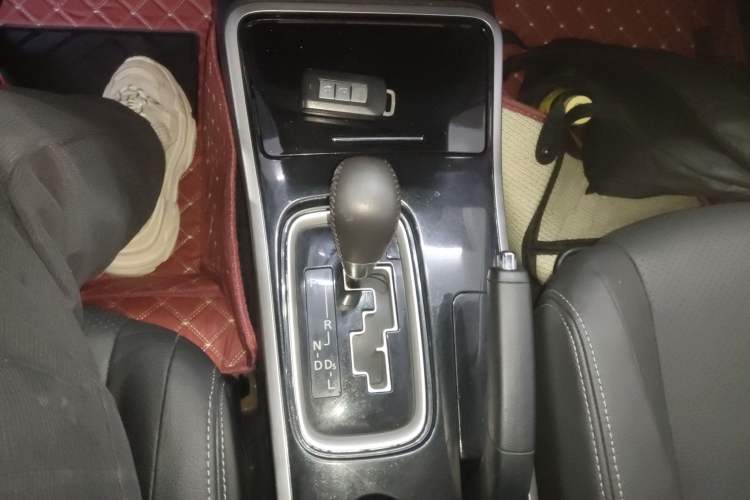 Used Mitsubishi Outlander 2018 2.0L Two-Wheel Drive Glory Edition 5 Seats