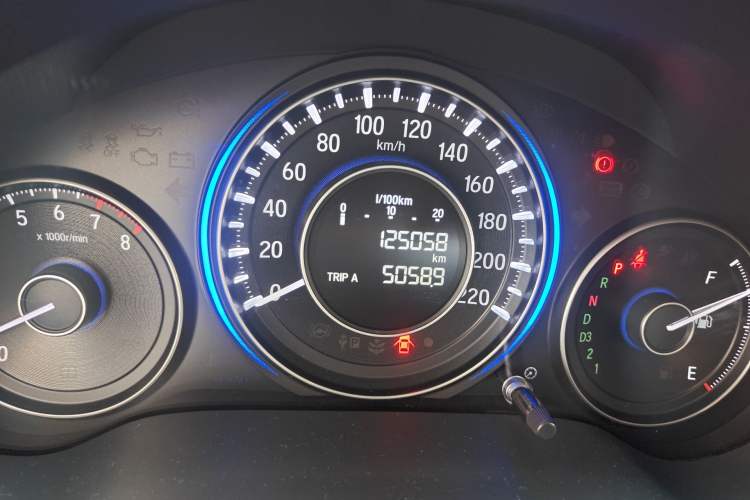 Used Honda Crider 2013 1.8L automatic comfort version Odometer Close Up