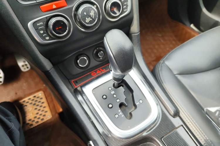 Used Citroen C4L 2014 1.8L Intelligent Drive Automatic Dynamic Model Gear Lever