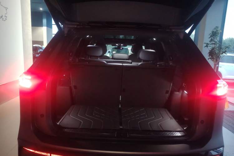 Used Volkswagen Teramont 2025 Tiguan Pro 450TSI Four-Wheel Drive Summit Edition