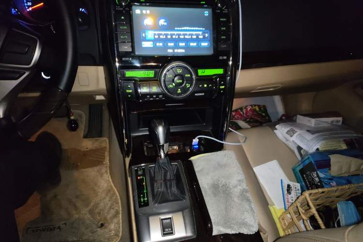 Used Toyota Reiz 2010 2.5V Fengdu Elite Edition Audio And AC Panel