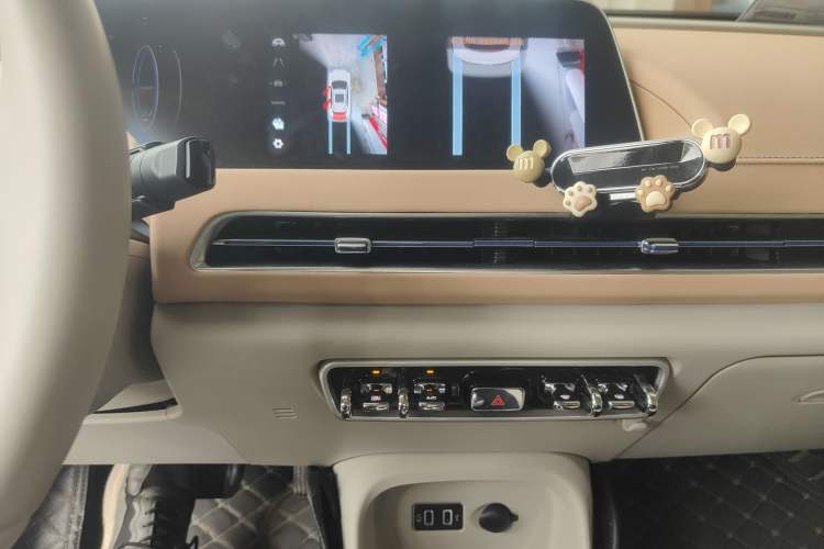 Used ORA Good Cat GT 2022 Mulan Edition 480km Long-Range续航 Audio And AC Panel