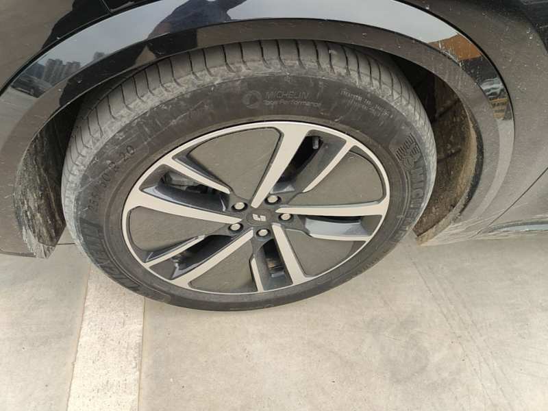 Used Li Auto L8 2024 Pro Model — 22