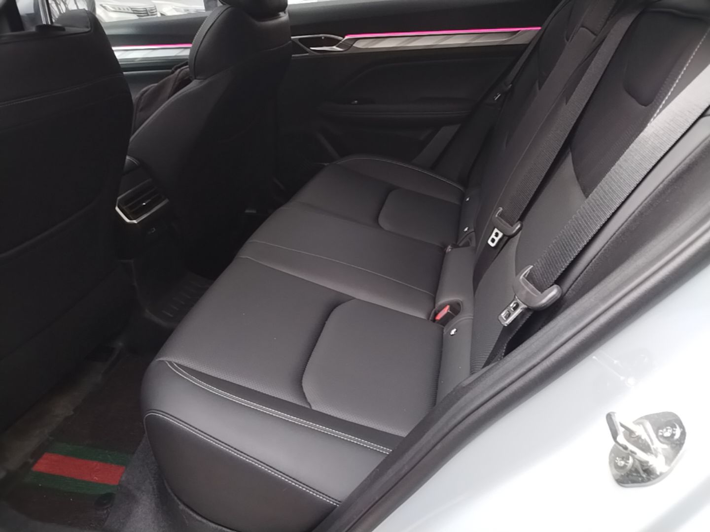 Geely Auto Emgrand L HiP 2024 Longteng Edition 1.5TD-DHT Pro 100KM Superior Model — снимка 20