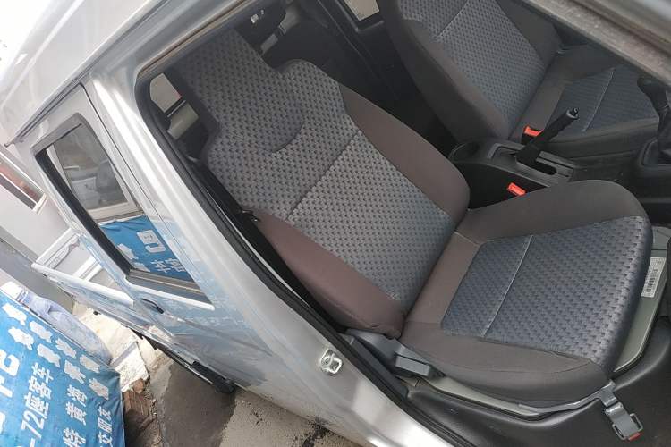 Used Wuling Zhiguang Small Truck 2023 1.5L Double-Cab LAR Right Front Seat