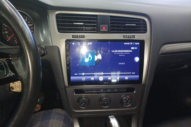 Used Volkswagen Golf 2016 1.6L Automatic Fashion Model