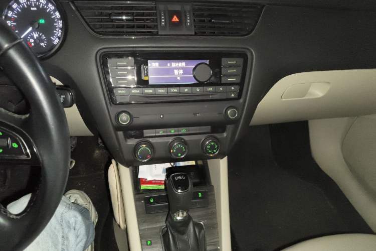 Used Skoda Octavia 2015 1.4TSI DSG Yijun Edition