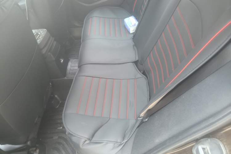 Used BMW X1 2013 sDrive18i Fashion Model
