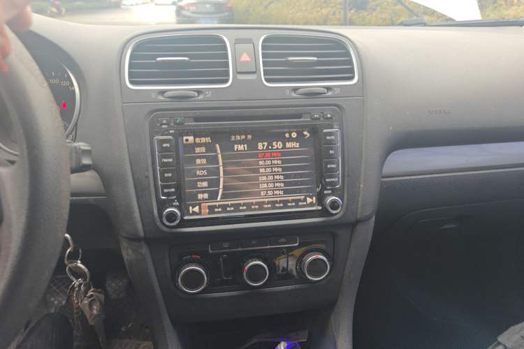 Used Volkswagen Golf 2012 1.6 Manual Fashion Edition