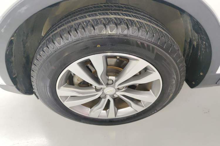 Used Geely Auto Emgrand X7 Sport 2016 1.8TD Automatic ZhiZun Version Left Front Wheel Hub