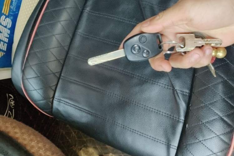 Used Haval H6 2011 Green Silence 2.0T Manual Two-Wheel Drive Urban Model