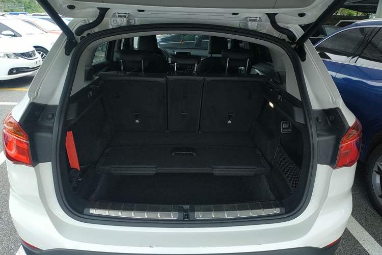 Used BMW X1 2018 sDrive20Li Leading Model