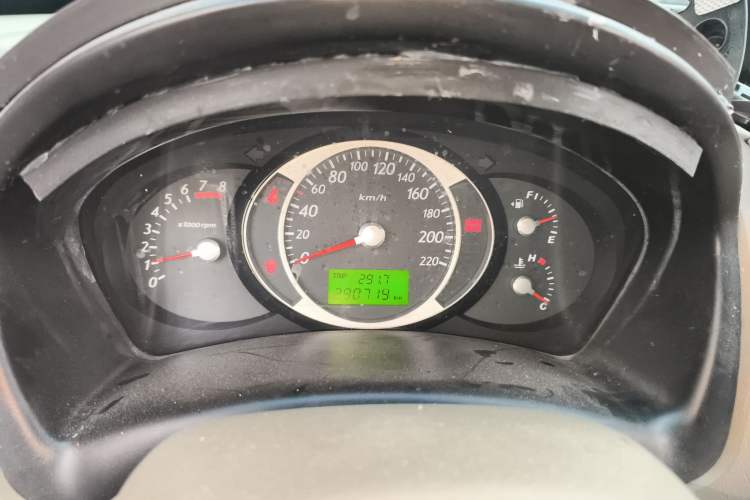 Used Hyundai Tucson 2009 2.0L Manual Two-Wheel Drive Fashion Edition