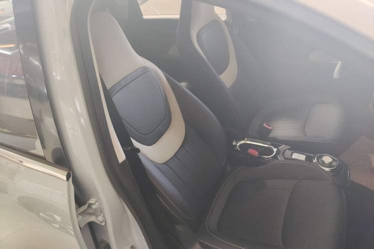 Used Wuling Bingo 2023 410 km Lingxi Deluxe Edition