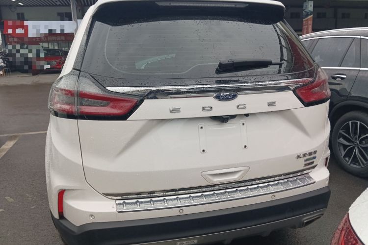 Used Ford Edge 2022 PLUS EcoBoost 245 Four-Wheel Drive Platinum Edition 7-Seater