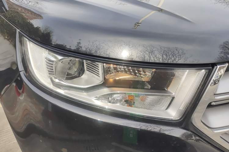 Used Ford Edge 2016 EcoBoost 245 Two-Wheel-Drive Titanium 5-Seater