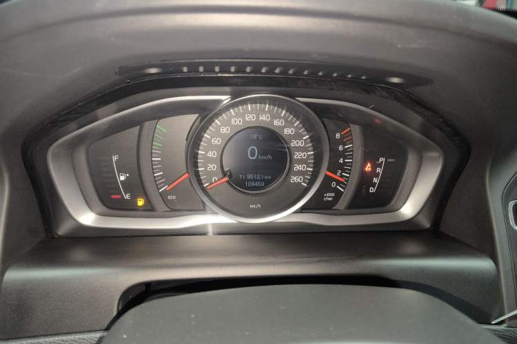 Used Volvo XC60 2017 T5 AWD Smart Upgrade Edition