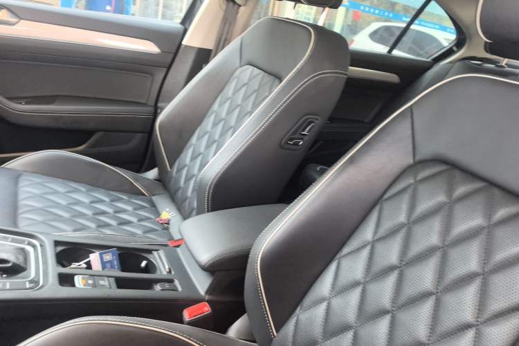 Used Volkswagen Magotan GTE Plug-in Hybrid 2022 GTE Luxury Model