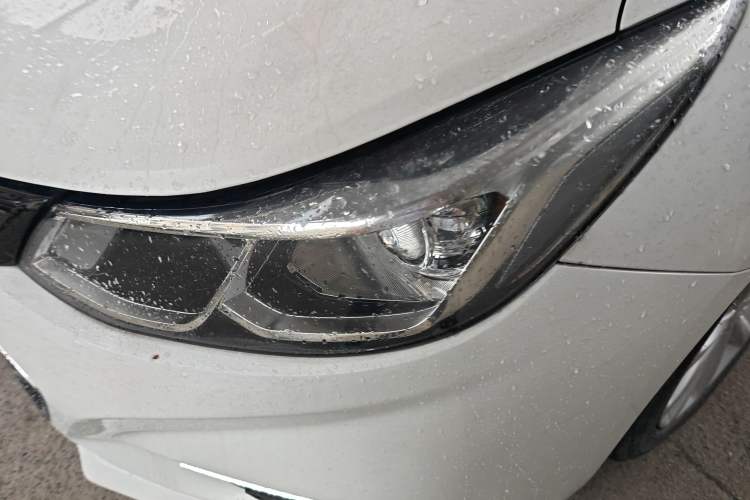 Used Chevrolet Cruze 2018 320 Automatic Pioneer Sunroof Edition Left Front Headlight