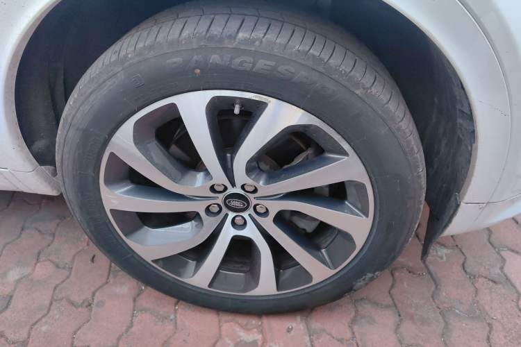 Used Land Rover Discovery Sport 2020 249 PS R-Dynamic Performance Edition