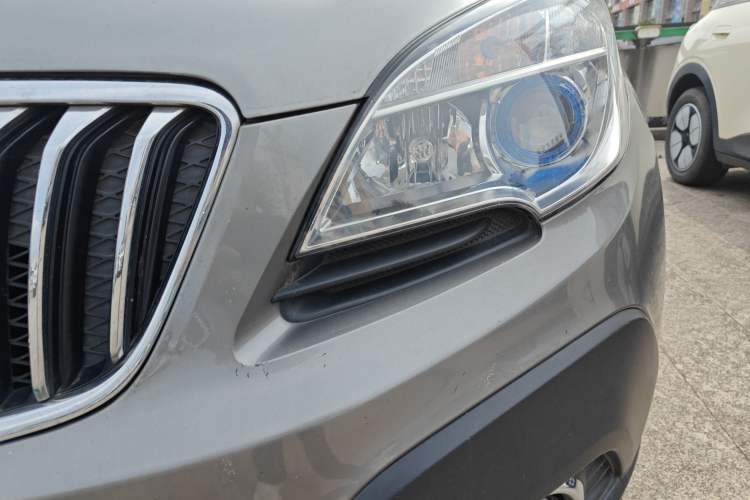 Used Buick Encore 2015 1.4T Automatic Two-Wheel Drive Urban Elite Version Left Front Headlight