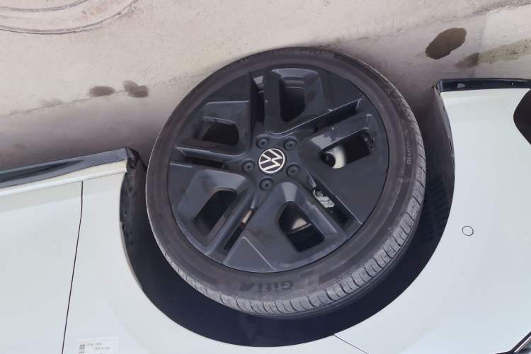 Used Volkswagen Golf 2025 300TSI R-Line
