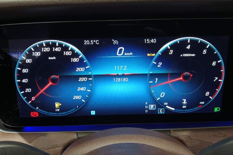 Used Mercedes-Benz E-Class 2022 Revised Version E 300 L Fashion Edition Instrument Cluster