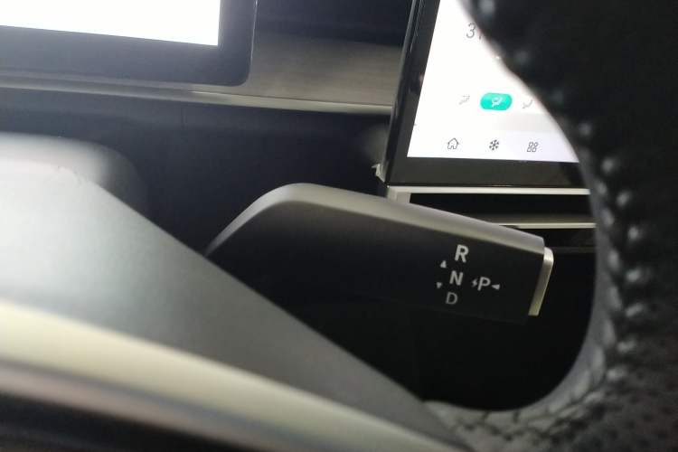 Used Venucia VX6 2023 520 Max
