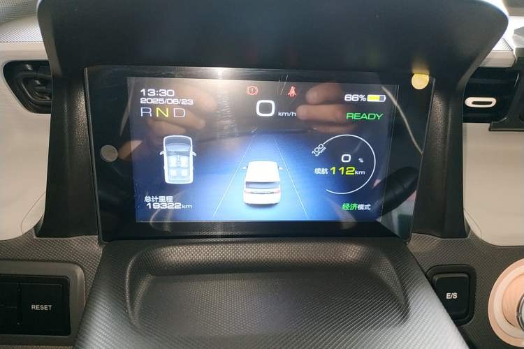 Used Wuling Hongguang MINIEV 2021 Macaron Premium Model – Lithium Iron Phosphate