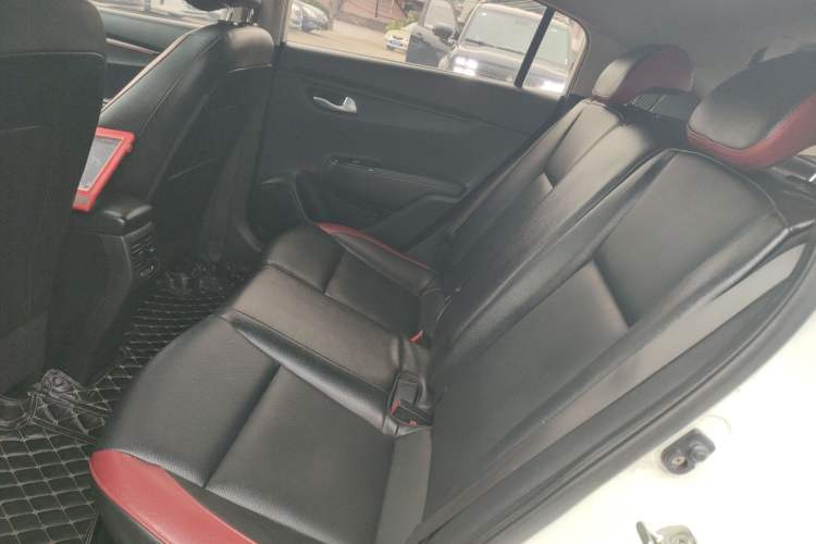 Used Kia KX Cross 2017 1.4L AT GLS