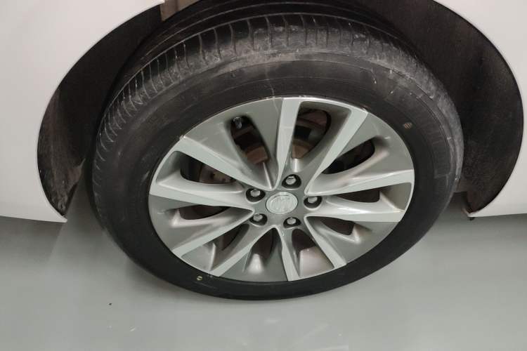 Used Buick GL6 2019 18T 6-Seater Connected Luxury Version China VI Standard