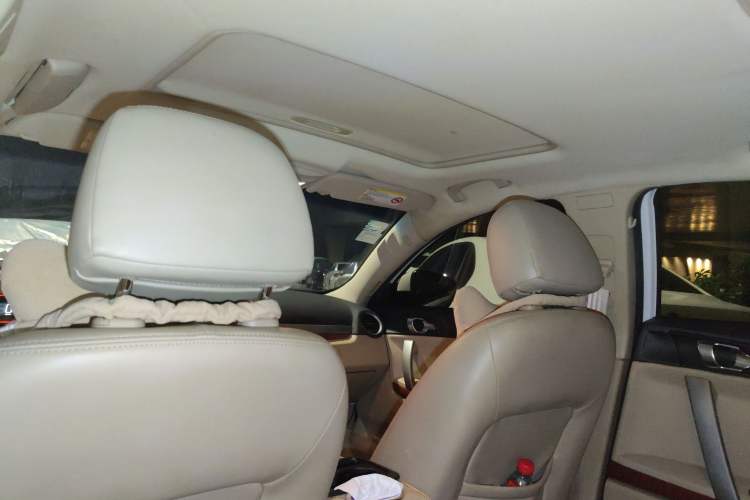 Used Roewe 550 2013 Classic Edition 550 1.8L Manual Luxury Model
