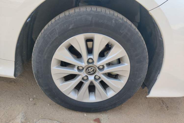 Used Toyota Corolla 2021 1.2T S-CVT Pioneer PLUS Edition Right Front Wheel Hub