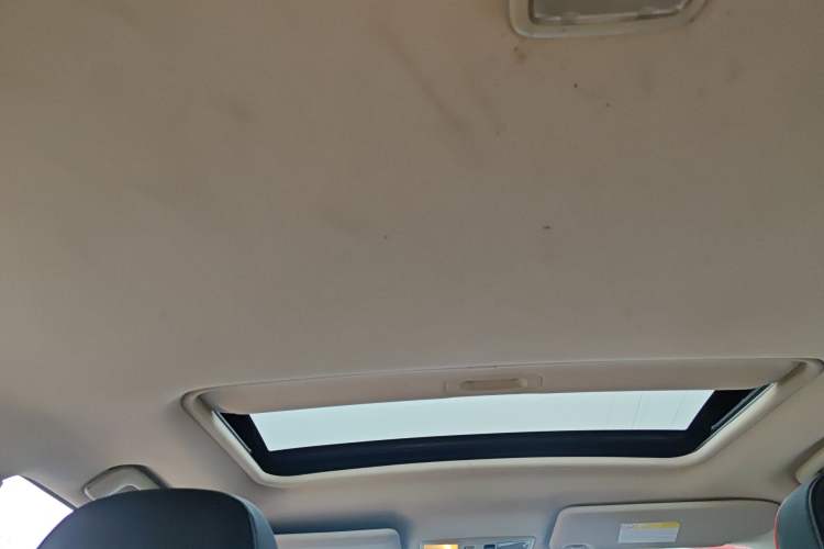 Used Mitsubishi Outlander 2018 2.0L Two-Wheel Drive Glory Edition 5 Seats