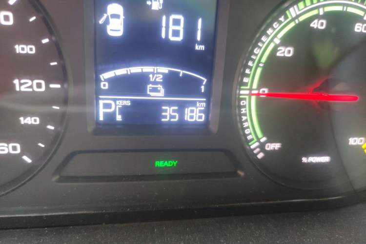 Used Roewe Clever 2021 302 km New Four-Seater Super-Efficient Version
