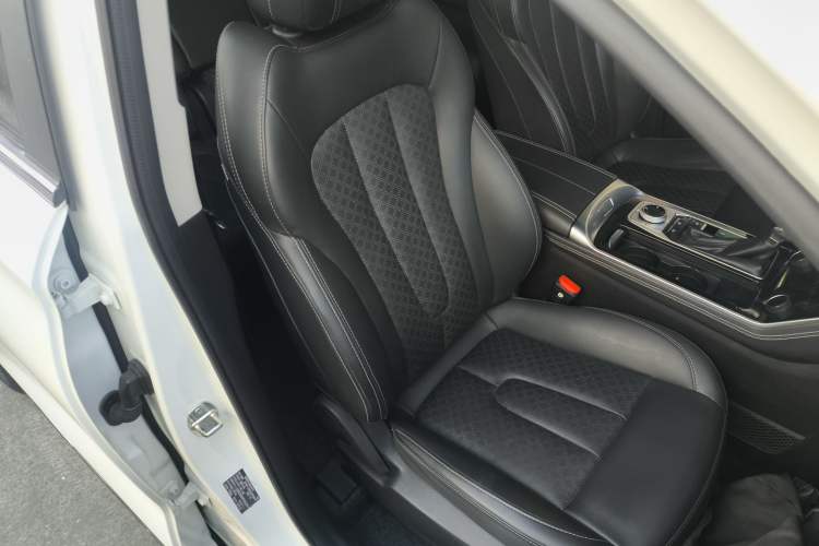 Used JETOUR X90 2020 1.6T DCT Shadow Edition 5 Seats