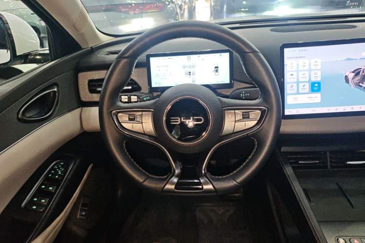 Used BYD Seal 06 DM-i Touring 2025 DM-i 80KM Prestigious Edition Steering Wheel