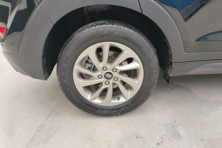 Used Hyundai Tucson 2015 1.6T Dual-Clutch Two-Wheel-Drive Smart Model
