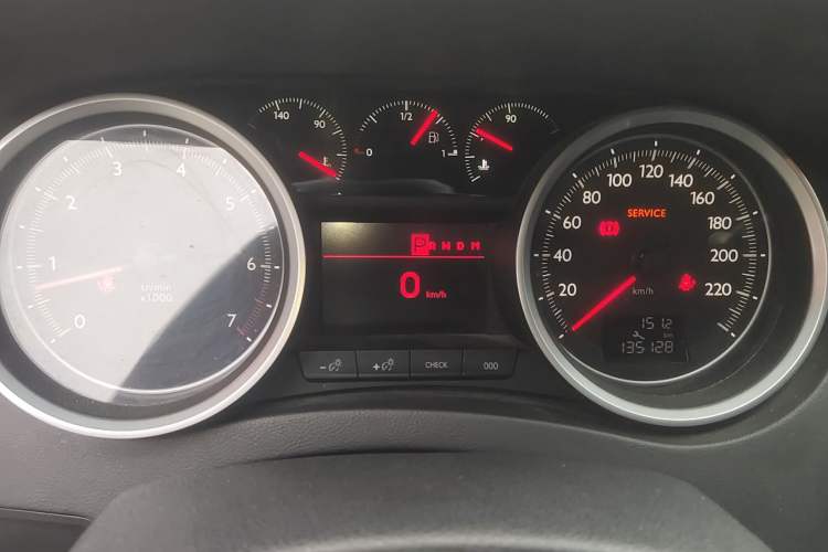 Used Peugeot 508 2013 2.0L 2nd Anniversary Edition Automatic Smart Enjoyment Version
