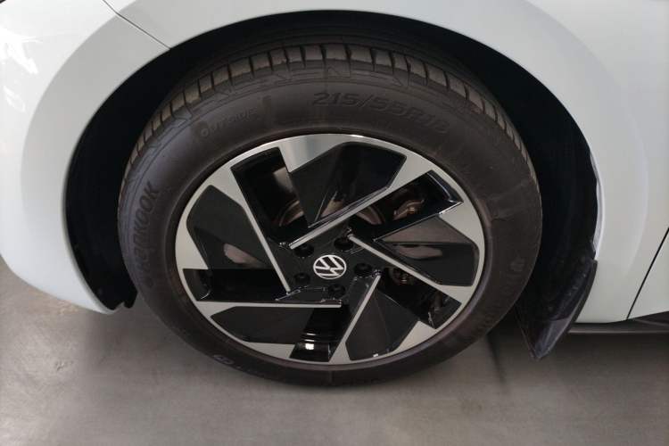 Used Volkswagen ID.3 2023 Upgraded Model Pure Intelligent Enjoyment Version Left Front Wheel Hub