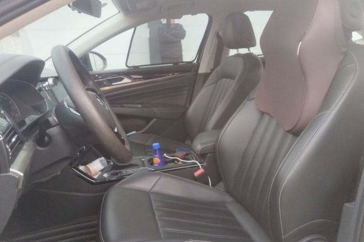 Used Volkswagen Passat 2019 280TSI Business Edition China VI Left Front Seat