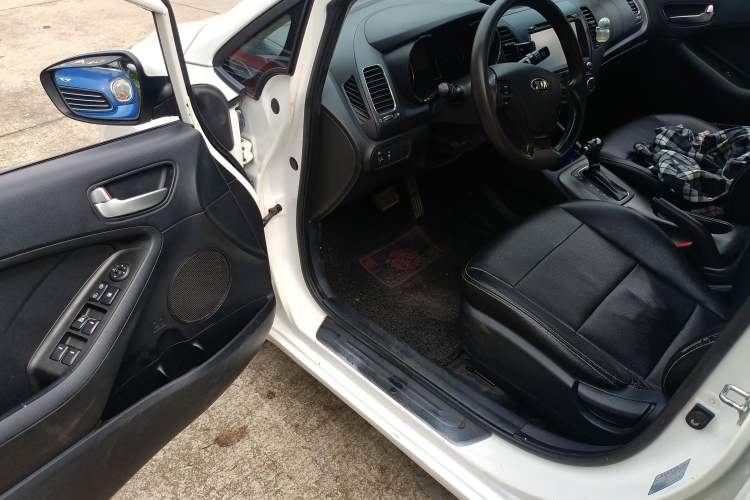 Used Kia K3 2015 1.6L Automatic GL Driver Seat