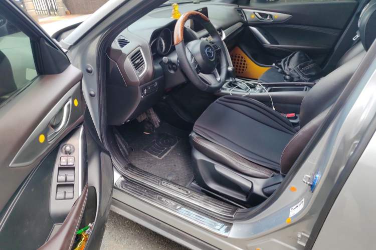 Used Mazda CX-4 2016 2.5L Automatic 4x4 Sky Blue Passion Edition